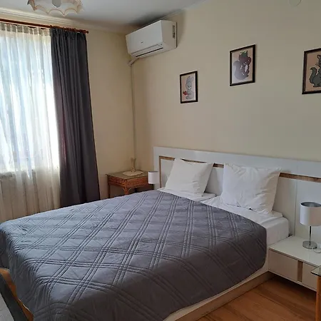 Benita Affittacamere Devin